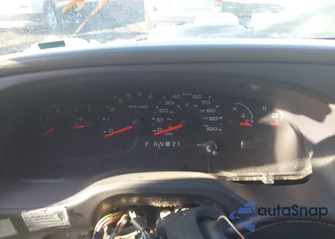 2005 Ford E-350 Super Duty Xl/Xlt from USA, damaged, VIN 1FBSS31L35HA92862